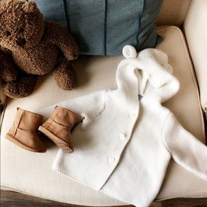 Teddy bear gap sweater